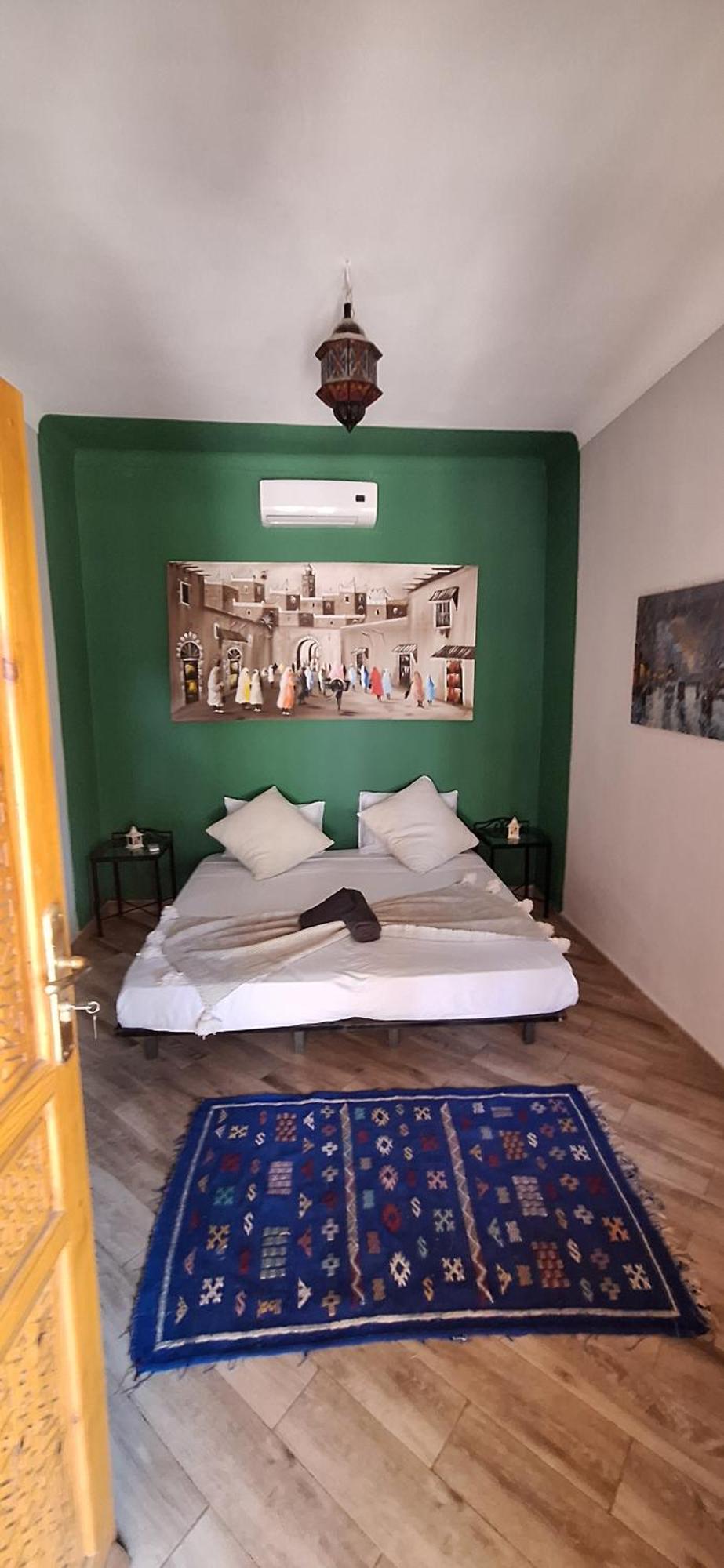 Jenny Lynn Hotel Tazrou Buitenkant foto