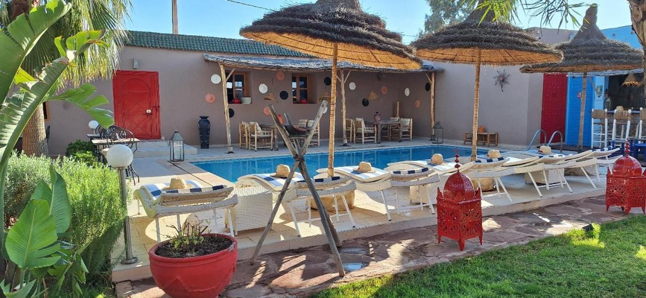 Jenny Lynn Hotel Tazrou Buitenkant foto