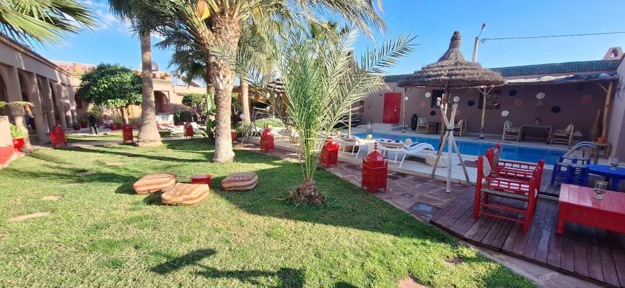 Jenny Lynn Hotel Tazrou Buitenkant foto