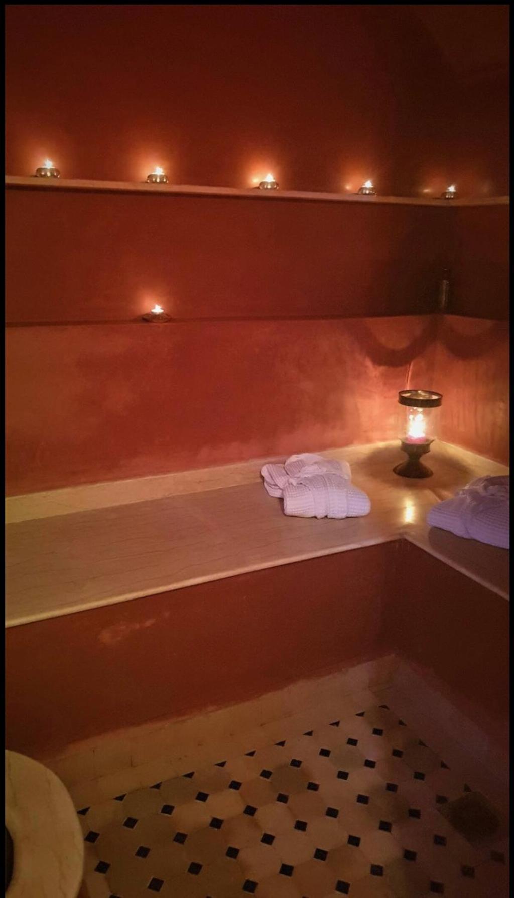 Jenny Lynn Hotel Tazrou Buitenkant foto