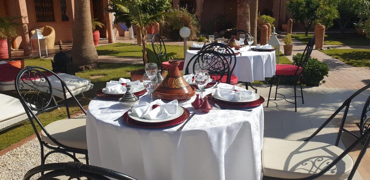 Jenny Lynn Hotel Tazrou Buitenkant foto